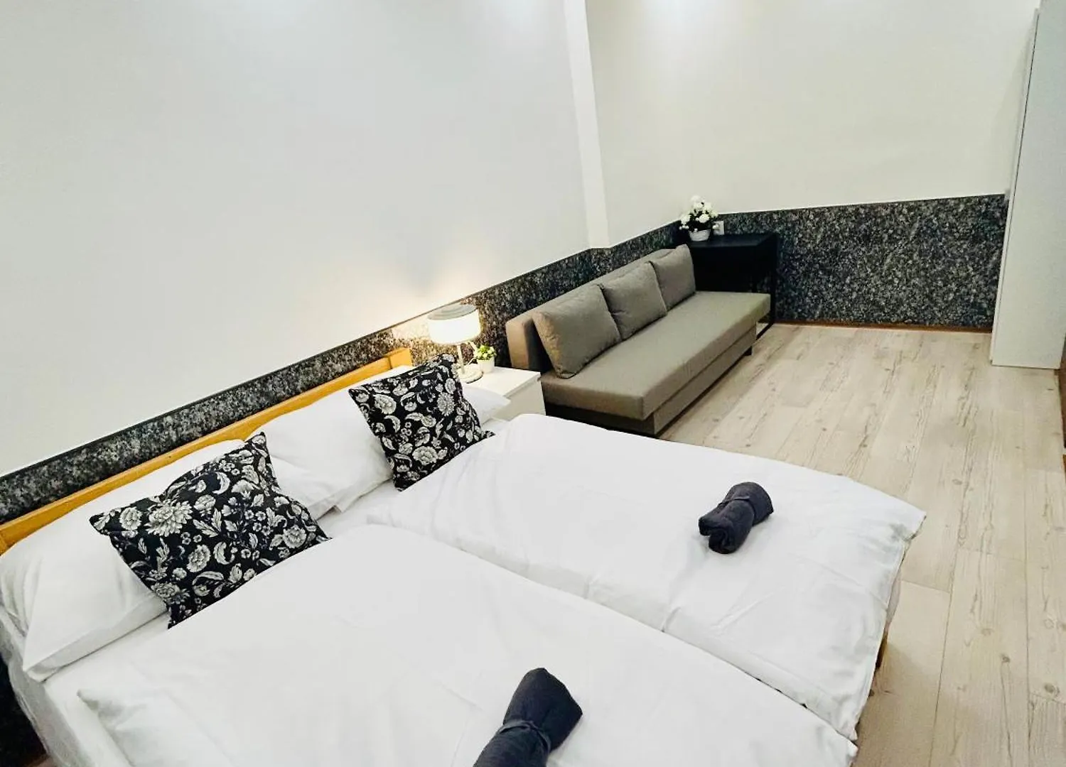 Modern Spacious Apartment In Center Prague 0*,