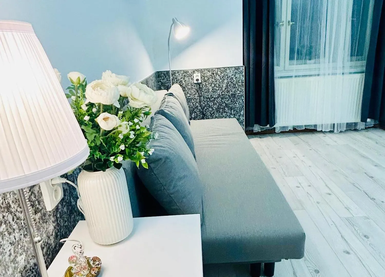 Modern Spacious Apartment In Center Praha